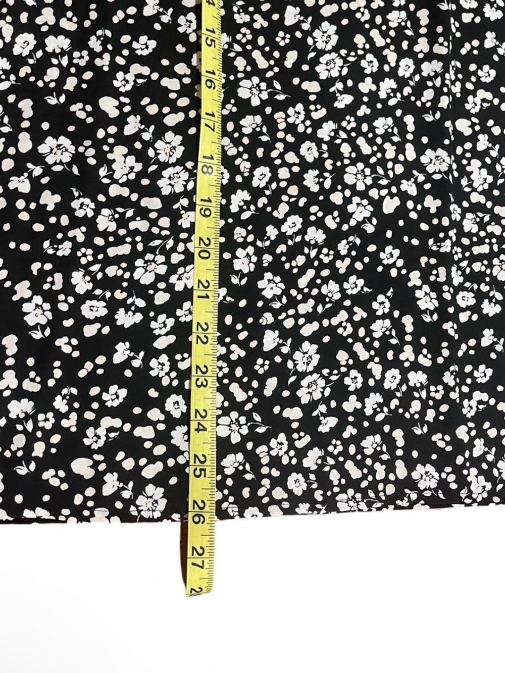 Ann Taylor Factory XXL Black White Floral Ruffle Neck Sleeveless Blouse - Picture 6 of 8